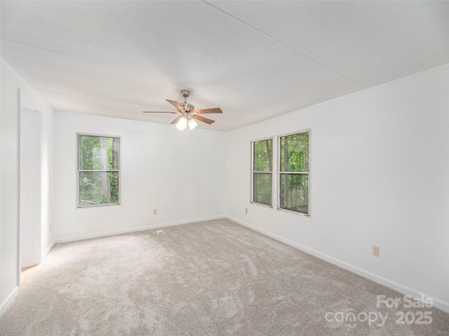 590 Hutch Mountain Road, Fletcher, NC 28732