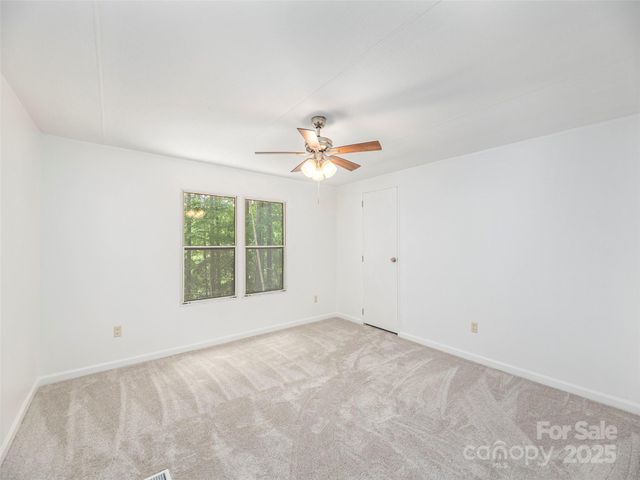 590 Hutch Mountain Road, Fletcher, NC 28732