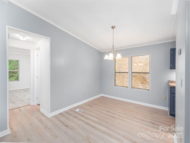 590 Hutch Mountain Road, Fletcher, NC 28732