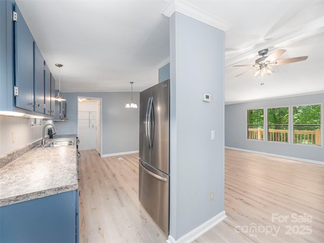 590 Hutch Mountain Road, Fletcher, NC 28732