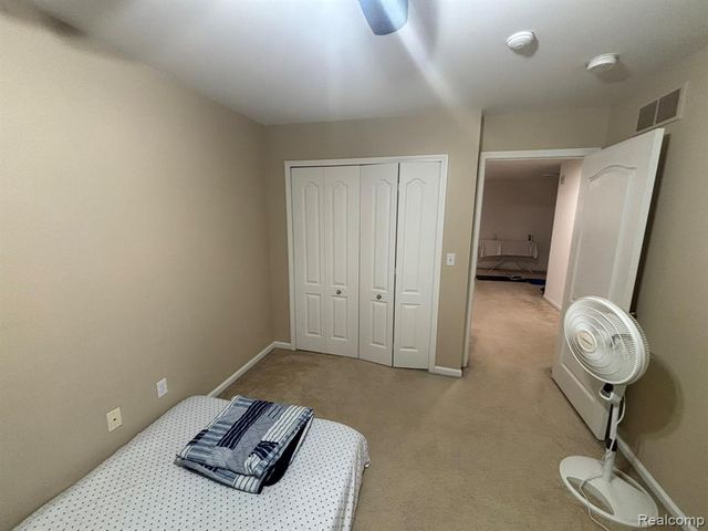 44700 Heather Lane 19, Canton, MI 48187