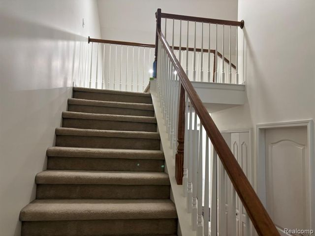 44700 Heather Lane 19, Canton, MI 48187