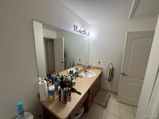 44700 Heather Lane 19, Canton, MI 48187