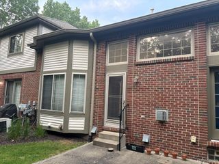 44700 Heather Lane 19, Canton, MI 48187
