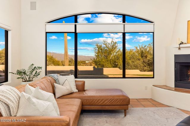 1712 N Coral Bells Drive, Tucson, AZ 85745