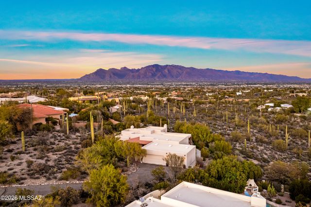 1712 N Coral Bells Drive, Tucson, AZ 85745