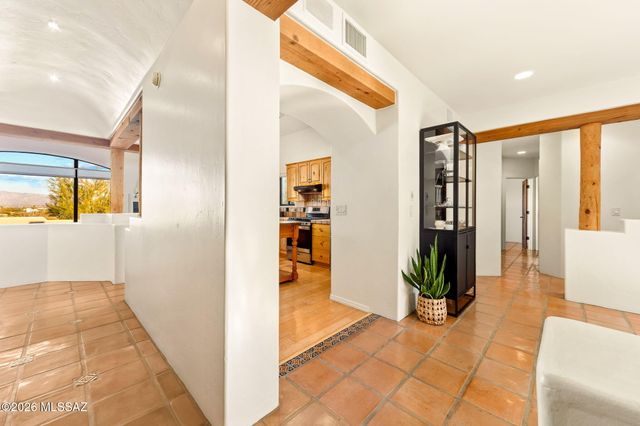 1712 N Coral Bells Drive, Tucson, AZ 85745