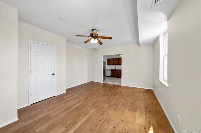 402 Jericho Turnpike 1, New Hyde Park, NY 11040