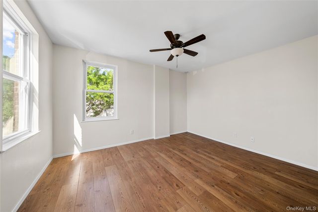 402 Jericho Turnpike 1, New Hyde Park, NY 11040