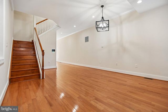 914 NEWINGTON AVE, Baltimore, MD 21217