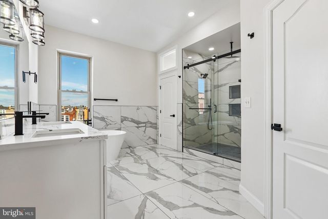 914 NEWINGTON AVE, Baltimore, MD 21217