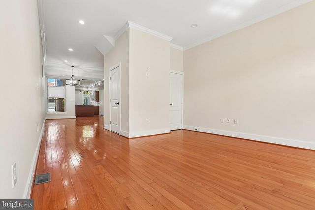 914 NEWINGTON AVE, Baltimore, MD 21217