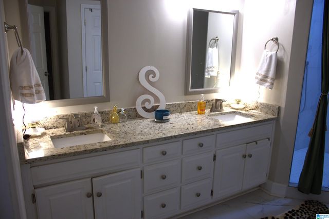 1014 MOUNTAIN LAUREL CIRCLE, Moody, AL 35004