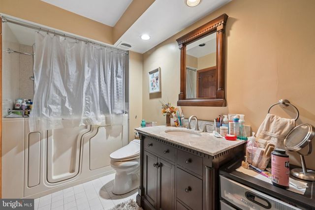 120 EGRET RD, Marlton, NJ 08053