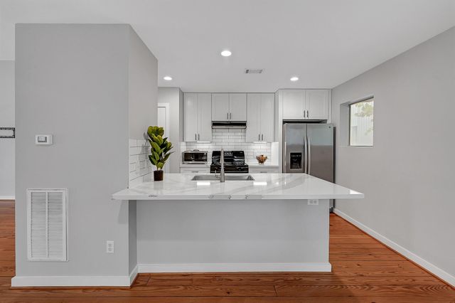 1504 Cleveland Street, Houston, TX 77019