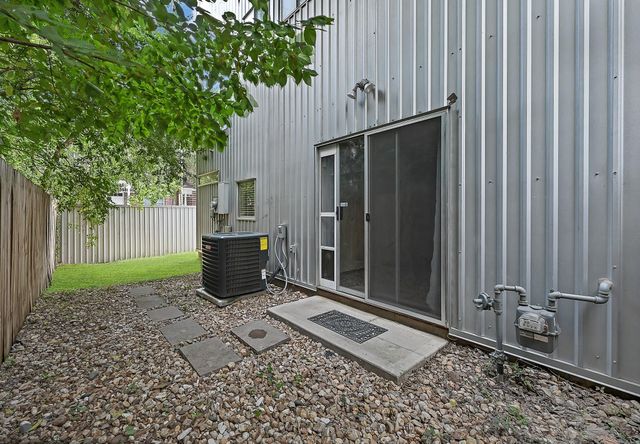 1504 Cleveland Street, Houston, TX 77019