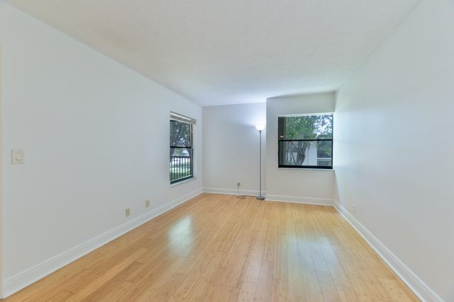 225 SE 10th Street 11D, Deerfield Beach, FL 33441