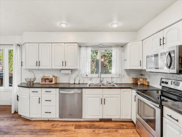 2124 Sandstone Dr, Fort Collins, CO 80524
