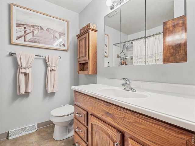 2124 Sandstone Dr, Fort Collins, CO 80524