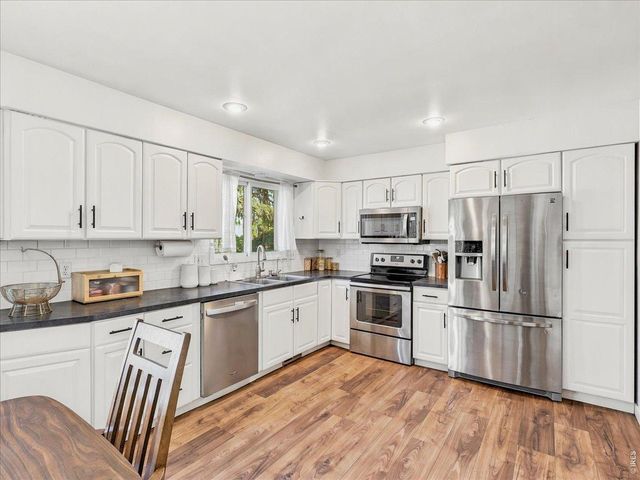 2124 Sandstone Dr, Fort Collins, CO 80524