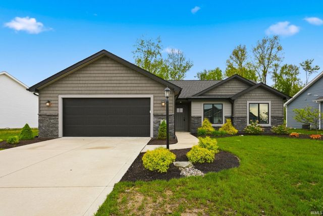 995 Lagonda Trail, Fort Wayne, IN 46818
