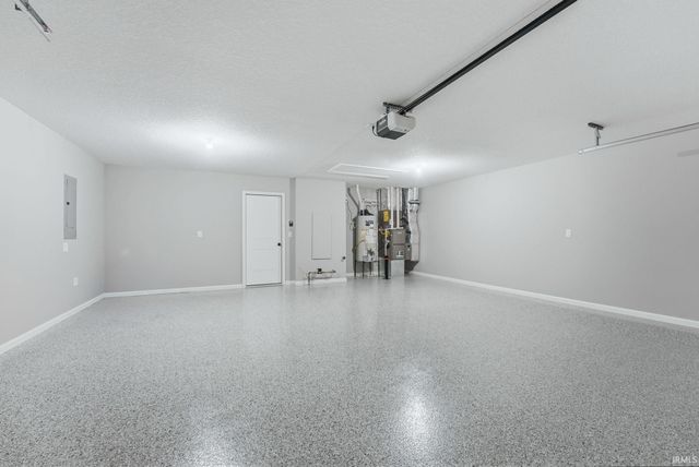 995 Lagonda Trail, Fort Wayne, IN 46818