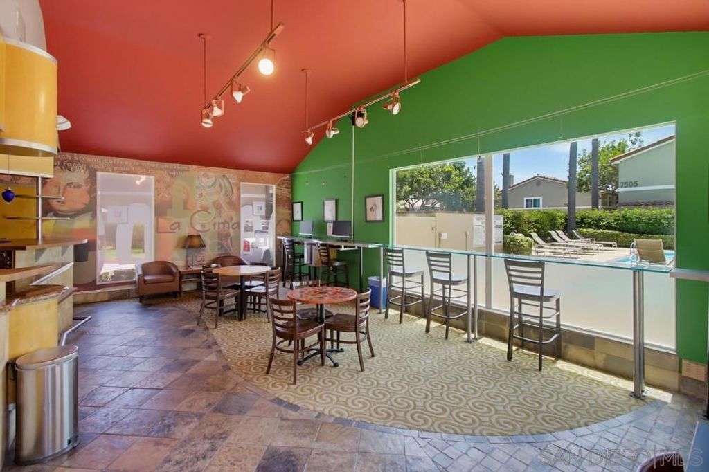 Image 31 of property listing at 7545 Charmant Dr 1510, San Diego, CA 92122