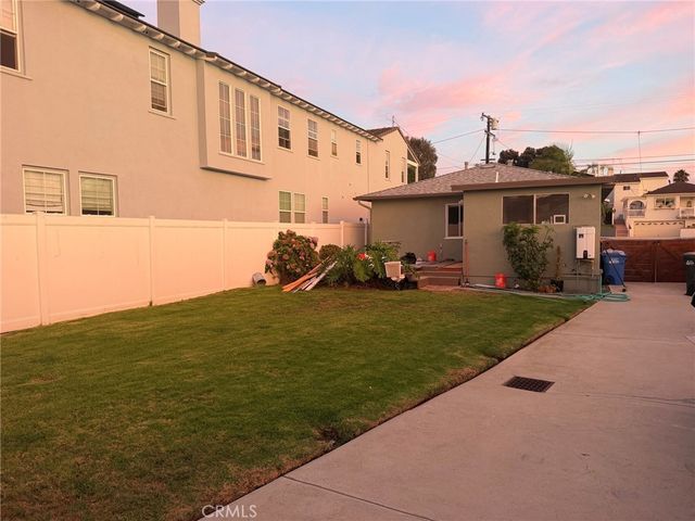 1027 Avenue C, Redondo Beach, CA 90277