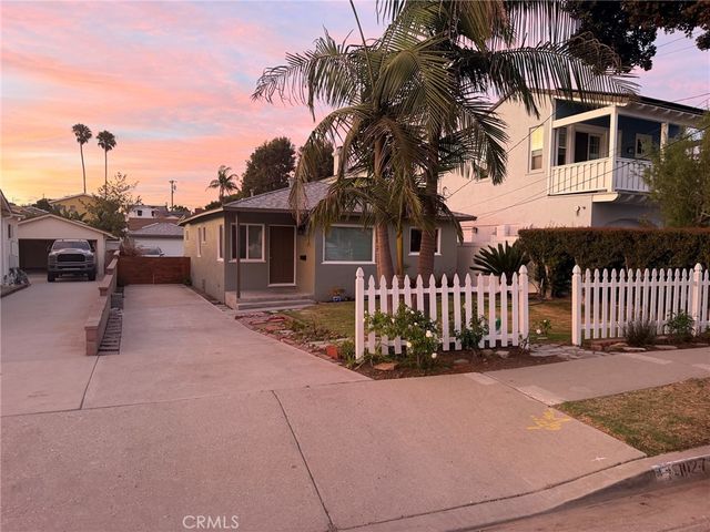 1027 Avenue C, Redondo Beach, CA 90277