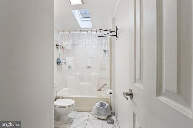 399 UPLAND AVE, Absecon, NJ 08205