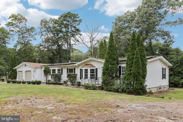399 UPLAND AVE, Absecon, NJ 08205