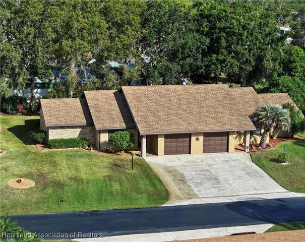 2214 Hidden Creek Circle, Sebring, FL 33870