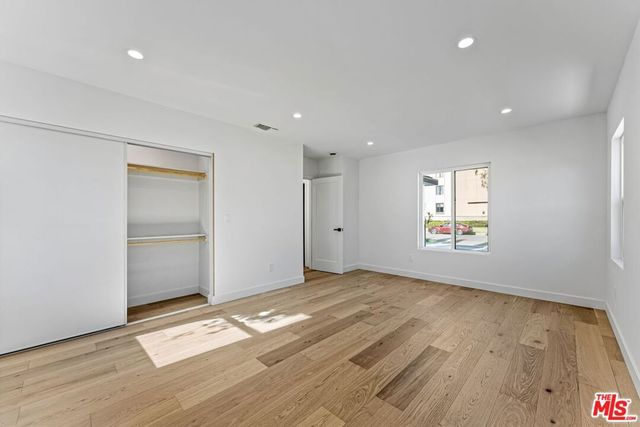 4955 Woodman Avenue, Los Angeles, CA 91423