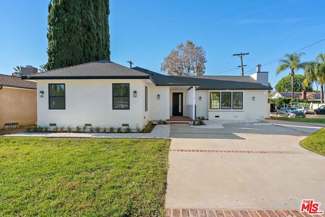 4955 Woodman Avenue, Los Angeles, CA 91423