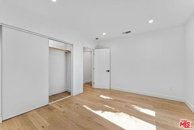 4955 Woodman Avenue, Los Angeles, CA 91423