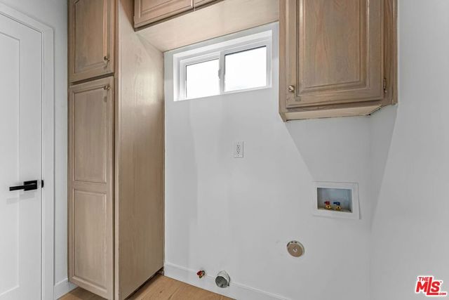 4955 Woodman Avenue, Los Angeles, CA 91423