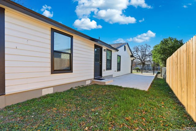6415 Buena Vista, San Antonio, TX 78237