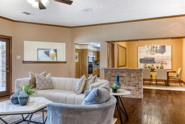 2817 Club Meadow Drive, Garland, TX 75043