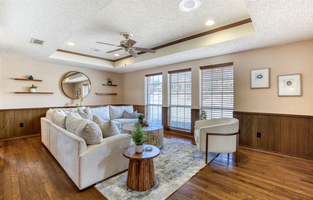 2817 Club Meadow Drive, Garland, TX 75043