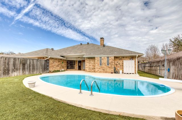 2817 Club Meadow Drive, Garland, TX 75043