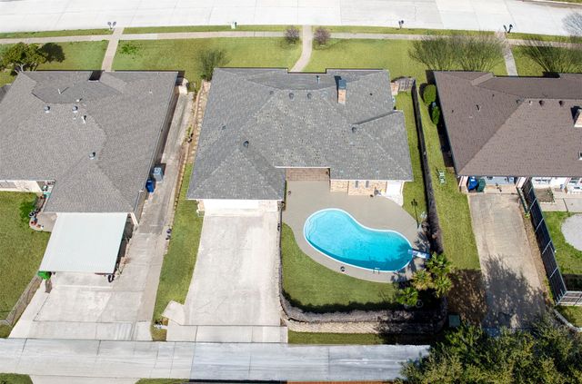 2817 Club Meadow Drive, Garland, TX 75043