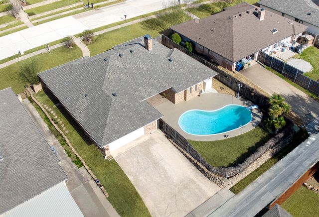 2817 Club Meadow Drive, Garland, TX 75043