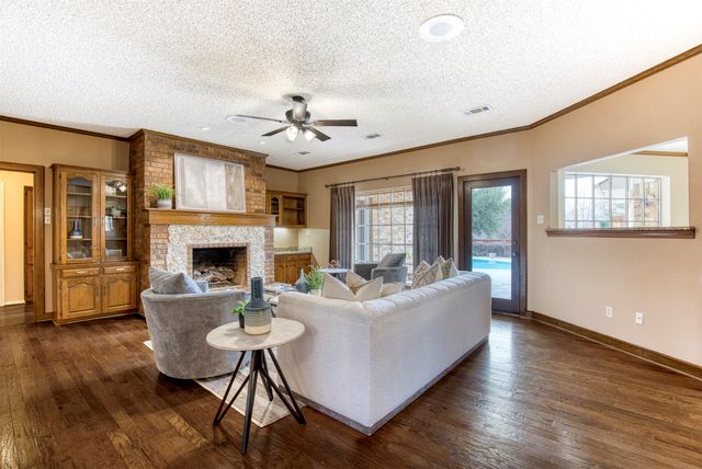 2817 Club Meadow Drive, Garland, TX 75043