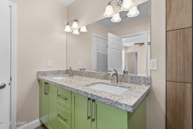 220 Calle Ranaculo, Rio Rico, AZ 85648