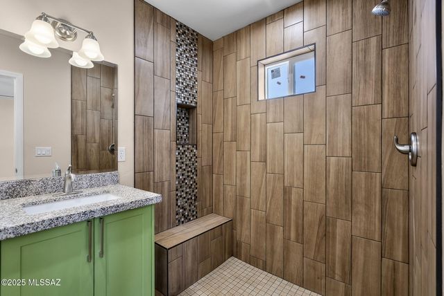 220 Calle Ranaculo, Rio Rico, AZ 85648