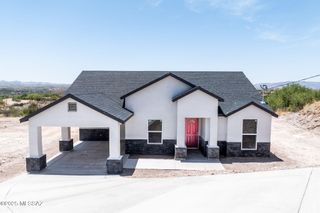 220 Calle Ranaculo, Rio Rico, AZ 85648