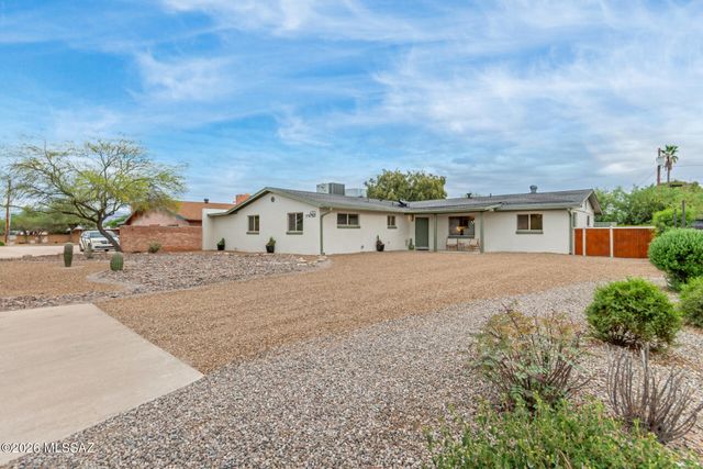 4252 E Poe Street, Tucson, AZ 85711