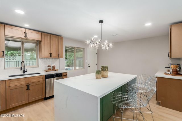 4252 E Poe Street, Tucson, AZ 85711