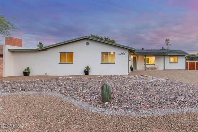 4252 E Poe Street, Tucson, AZ 85711