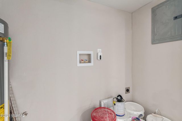 4252 E Poe Street, Tucson, AZ 85711